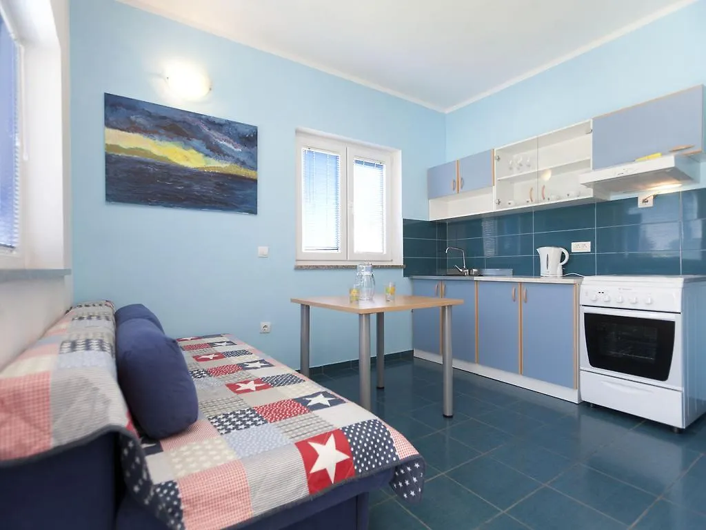 Apartments & Rooms Nikolic Fažana