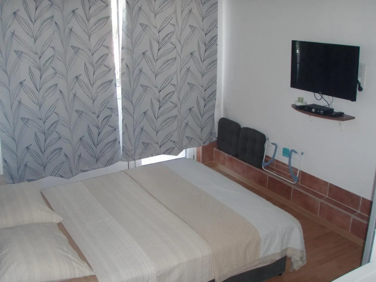 Apartments & Rooms Nikolic Fažana 3*,